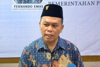 Direktur Rumah Politik Indonesia Fernando Emas
